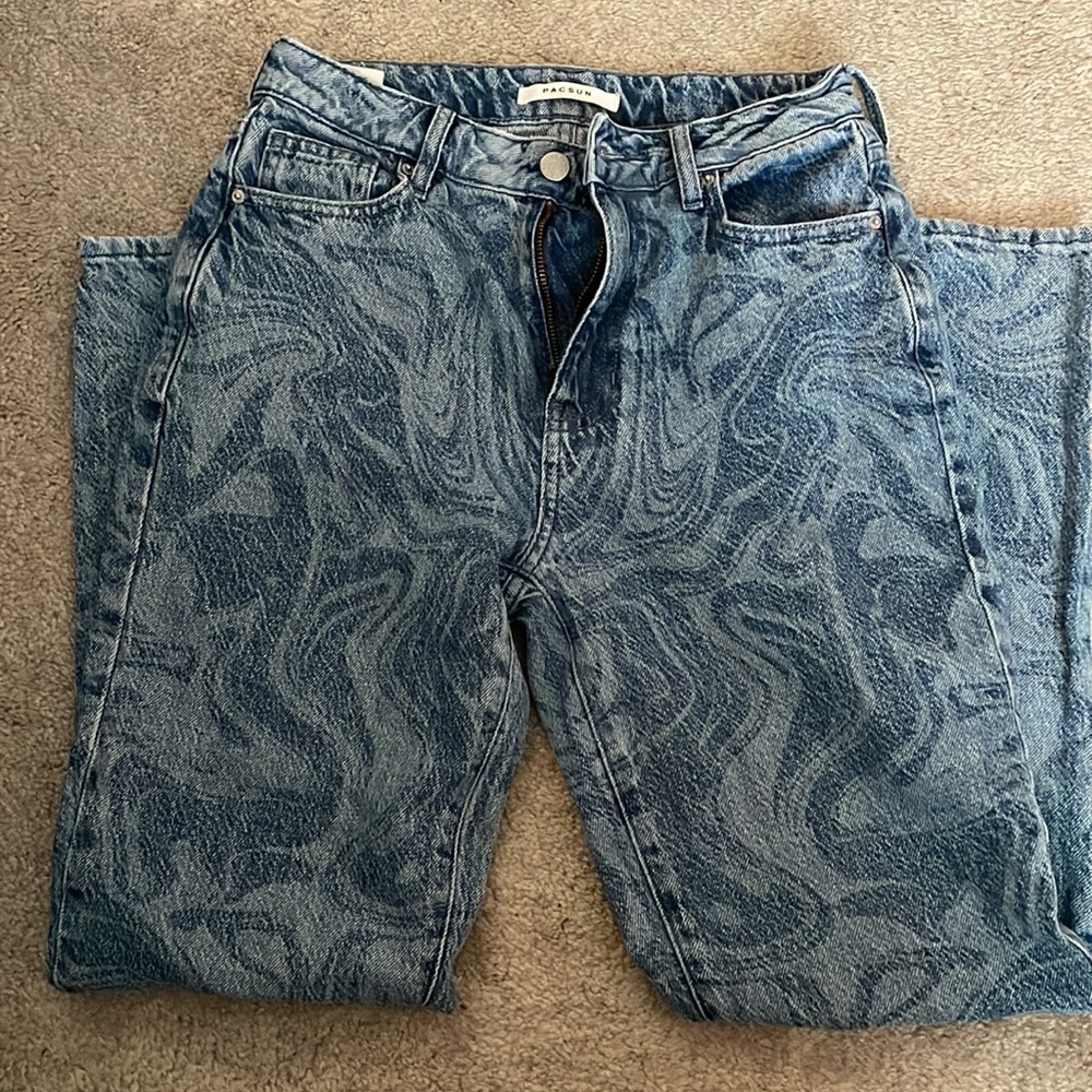 Mom Jean - Picture 2 of 3